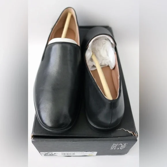 NWOT- Naturalizer Effortless Loafers in Black Leather, Size 7.5M - Picture 5 of 7